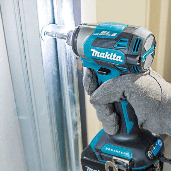【マキタ】充電式インパクトドライバ（18V 青 バッテリー・充電器付） TD173DRGX