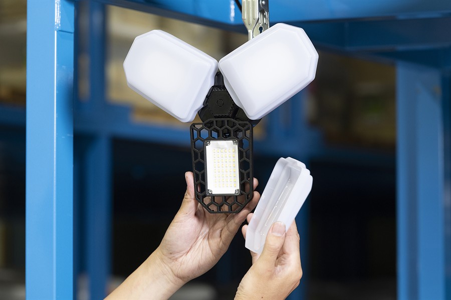 【アイリスオーヤマ】LEDクリップライト 配光可変型 6000lm ILW-60GWC