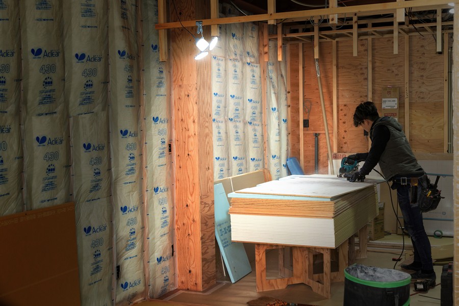 【アイリスオーヤマ】LEDクリップライト 配光可変型 6000lm ILW-60GWC