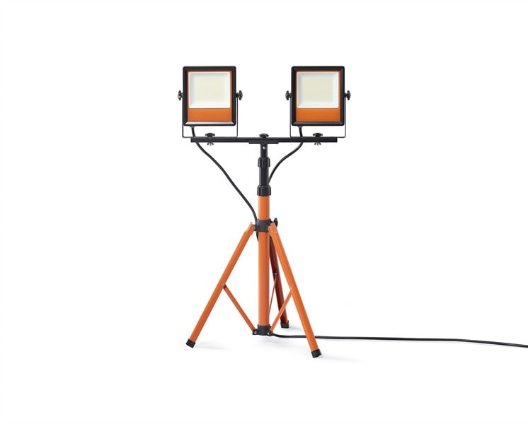 【アイリスオーヤマ】LEDスタンドライト 15000lm LWT-15000ST2