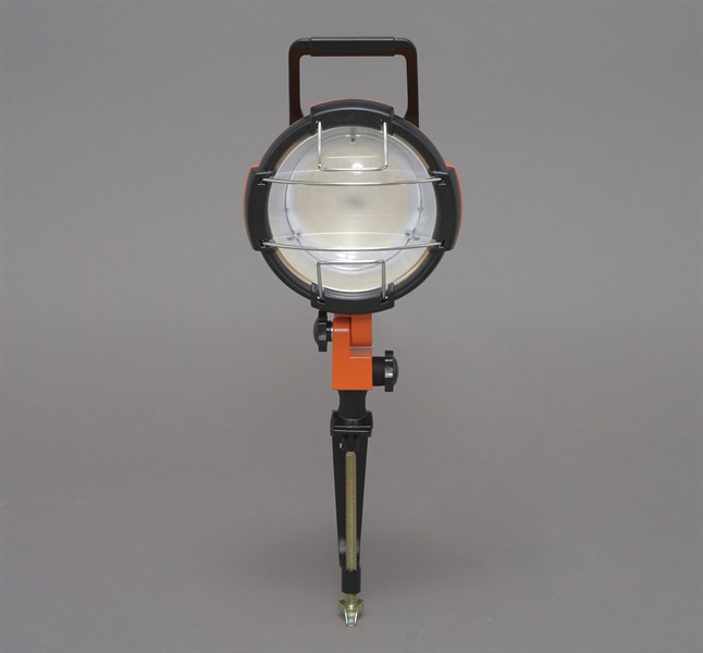 【アイリスオーヤマ】LEDクランプライト 5500lm LWT-5500C